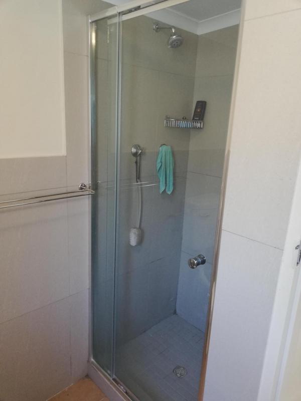 To Let 4 Bedroom Property for Rent in Goodwood Central Western Cape